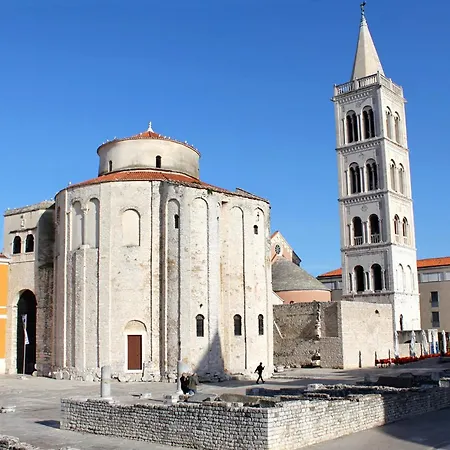 With Parking Space - 22170 Apartamento Zadar