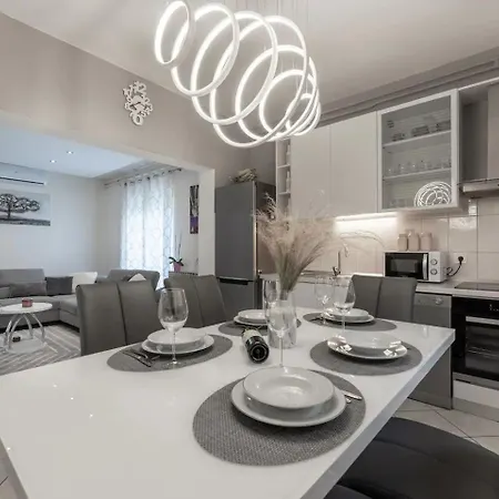 Appartement With A Parking Space - 22170 Zadar