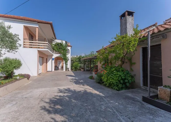 شقة With Parking Space - 22170 زادار