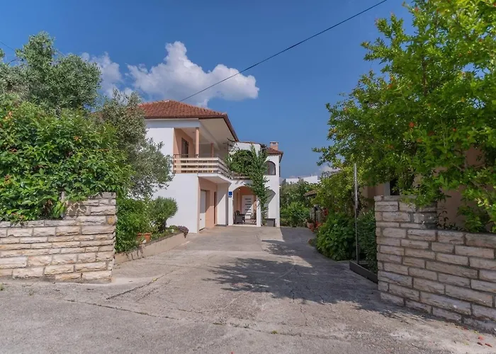 شقة With Parking Space - 22170