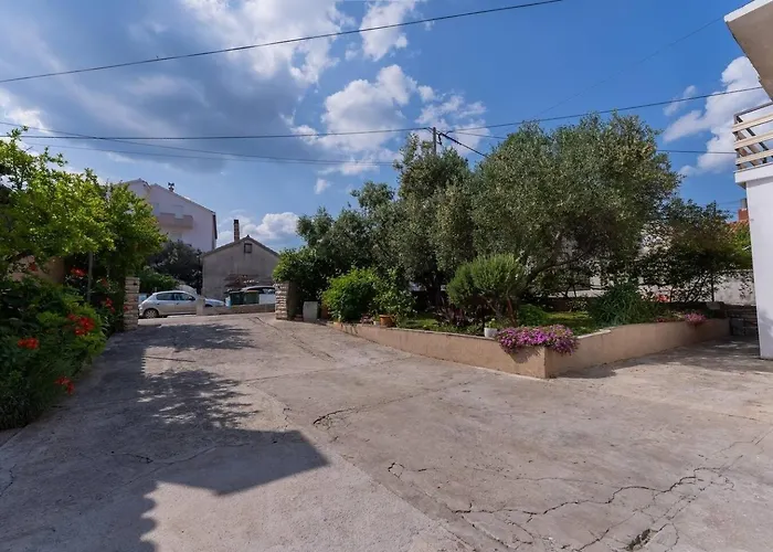 With Parking Space - 22170 شقة